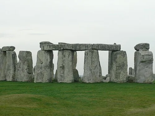 Stonehenge, Neolithic and Bronze Age builders, about 3000 to 1500 BC